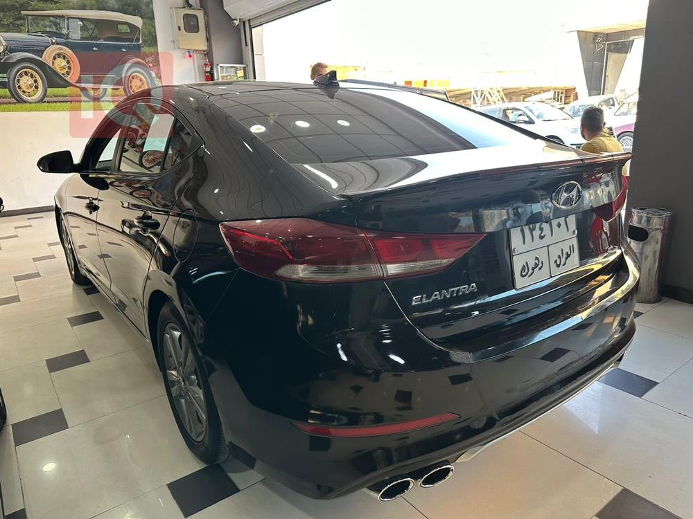 هیوندای ئەلەنترا
